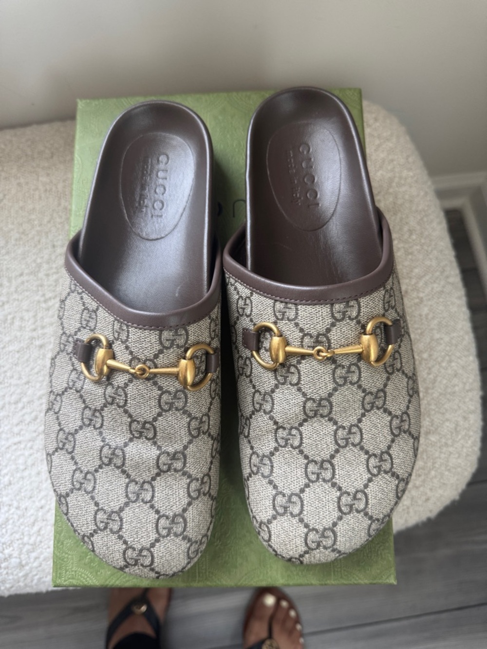 1000% Authentic Gucci Brown/Beige GG Canvas Horsebit Mule Size 9 - Picture 2 of 8